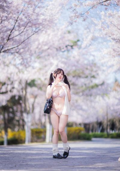 欧美高跟鞋美女_720在线手机播放